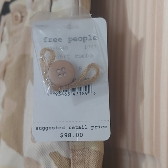 Free People Cargo Shorts - Picture 3 of 4